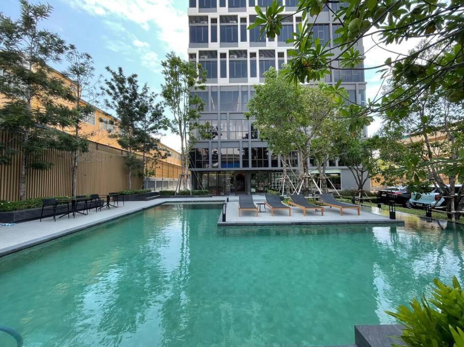 2001bts On Nut Sukhumvit 87 Duplex Appartement *